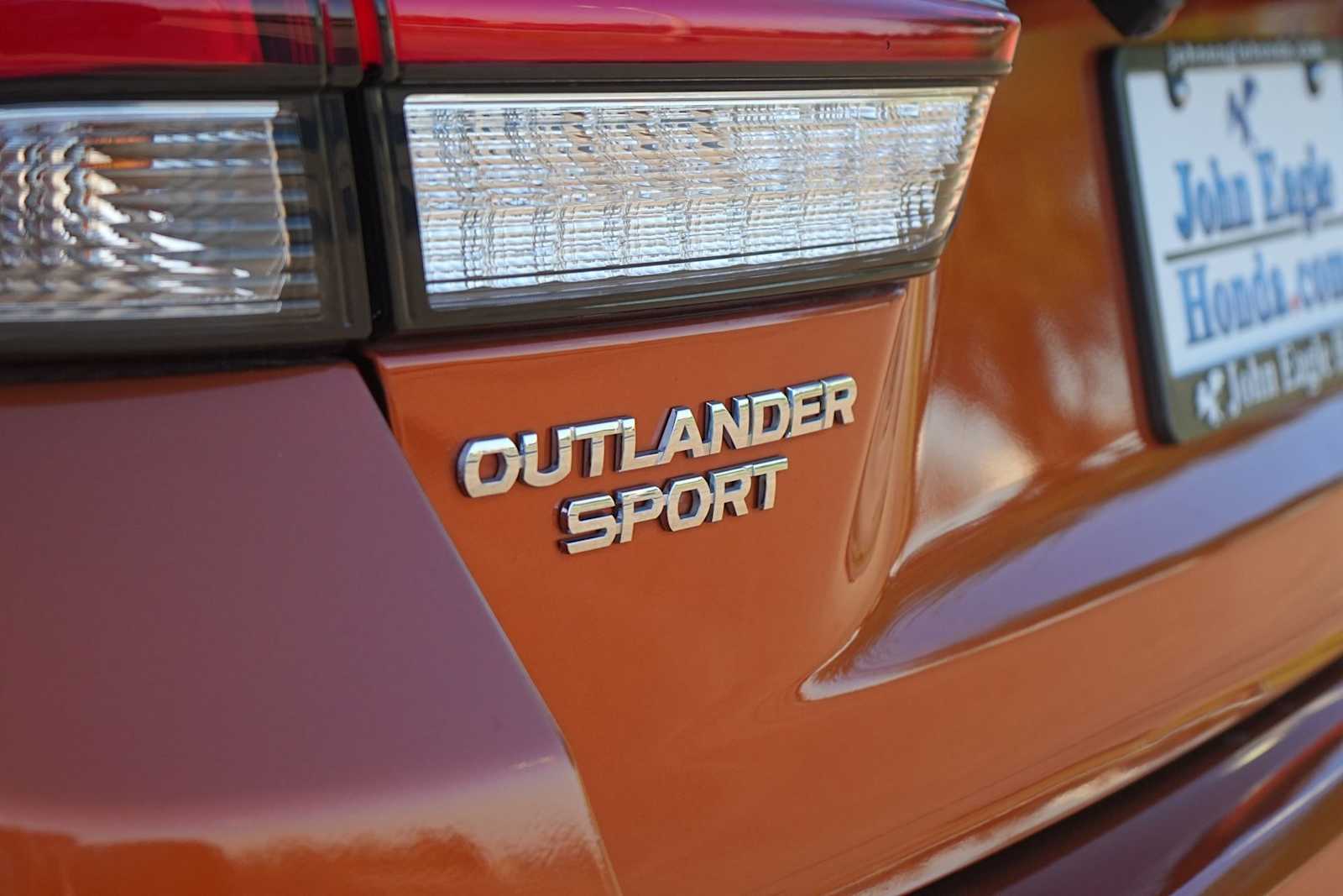 Thumbnail: 2024 Mitsubishi Outlander Sport - 8