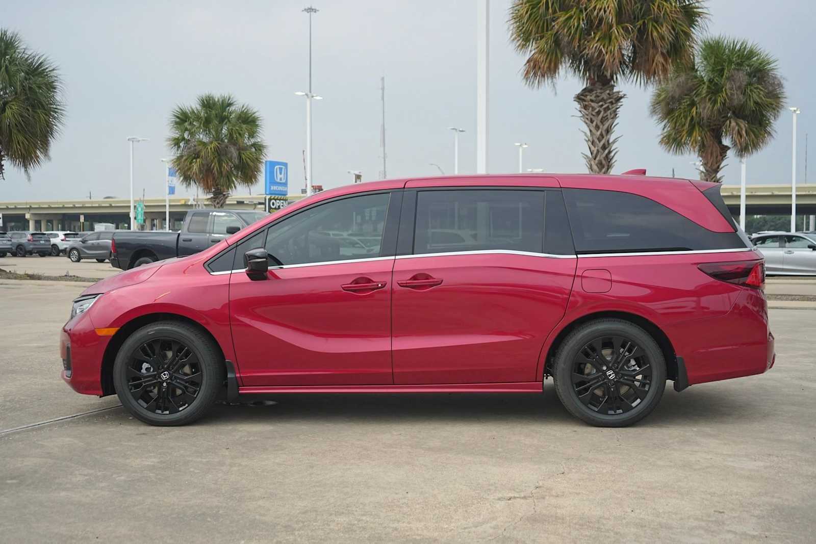 Thumbnail: 2026 Honda Odyssey - 3
