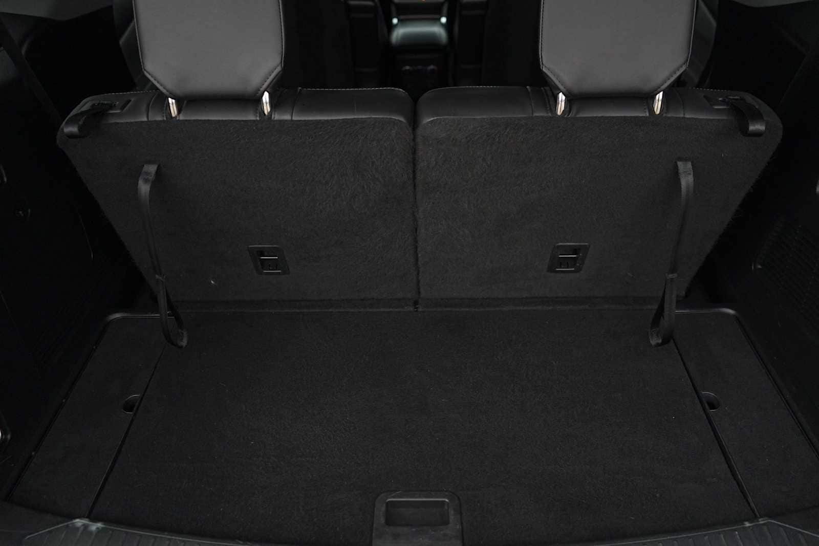 Thumbnail: 2023 Ford Explorer - 27