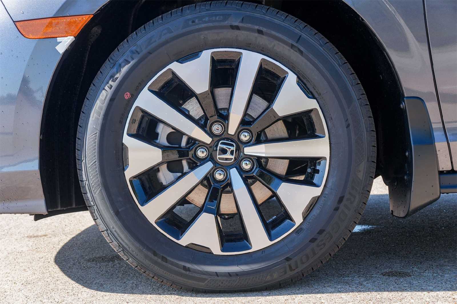 Thumbnail: 2025 Honda Odyssey - 8