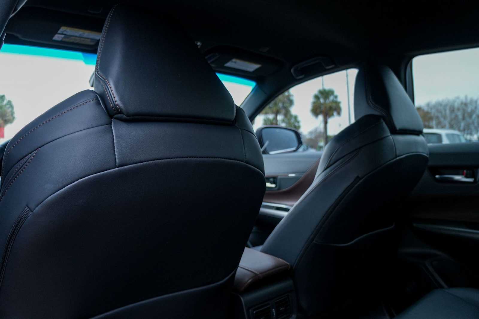 Thumbnail: 2024 Toyota Venza - 12