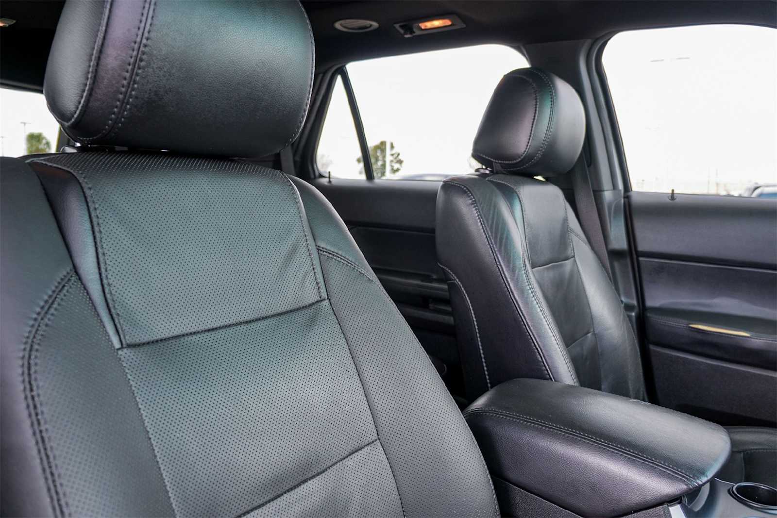 Thumbnail: 2012 Ford Explorer - 14