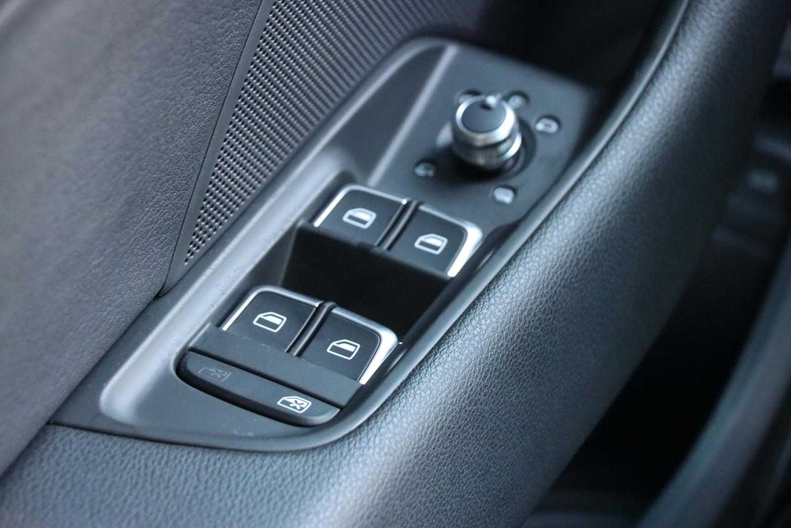 Thumbnail: 2015 Audi S3 - 19