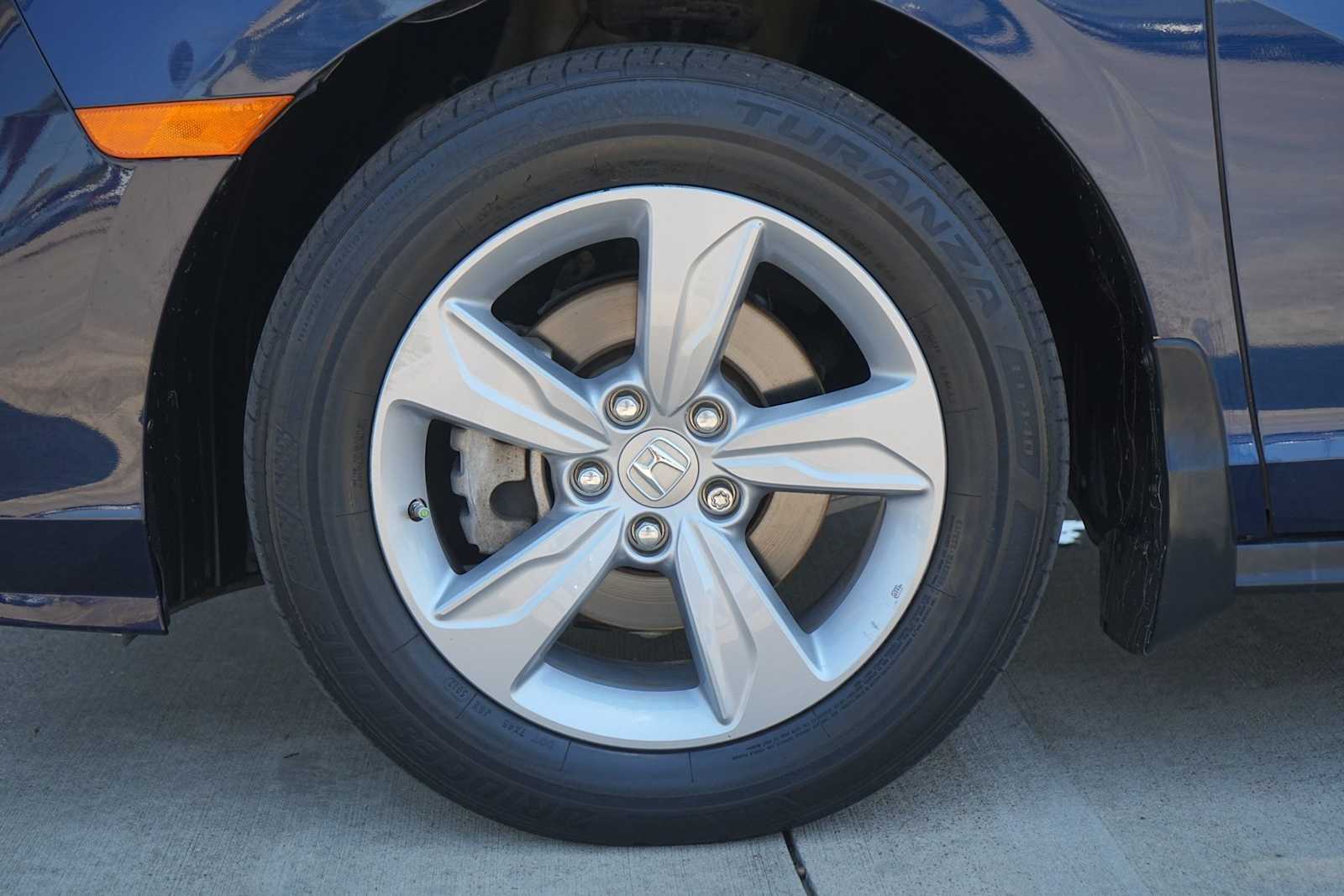 Thumbnail: 2018 Honda Odyssey - 8