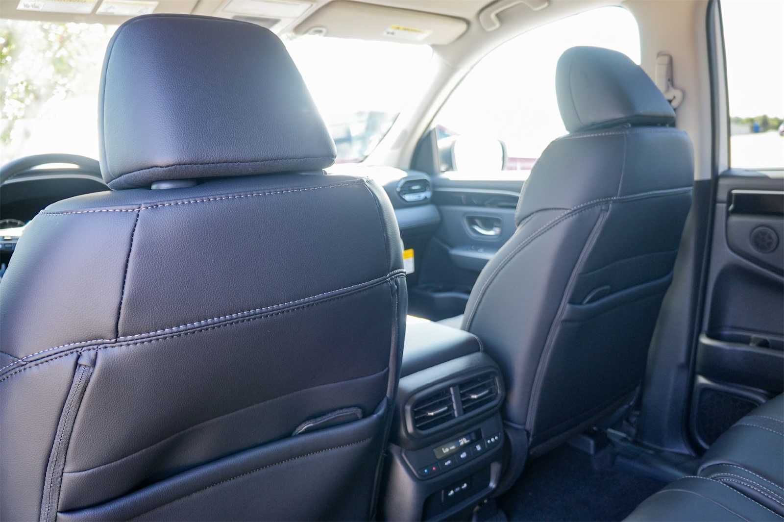 Thumbnail: 2025 Honda Pilot - 12