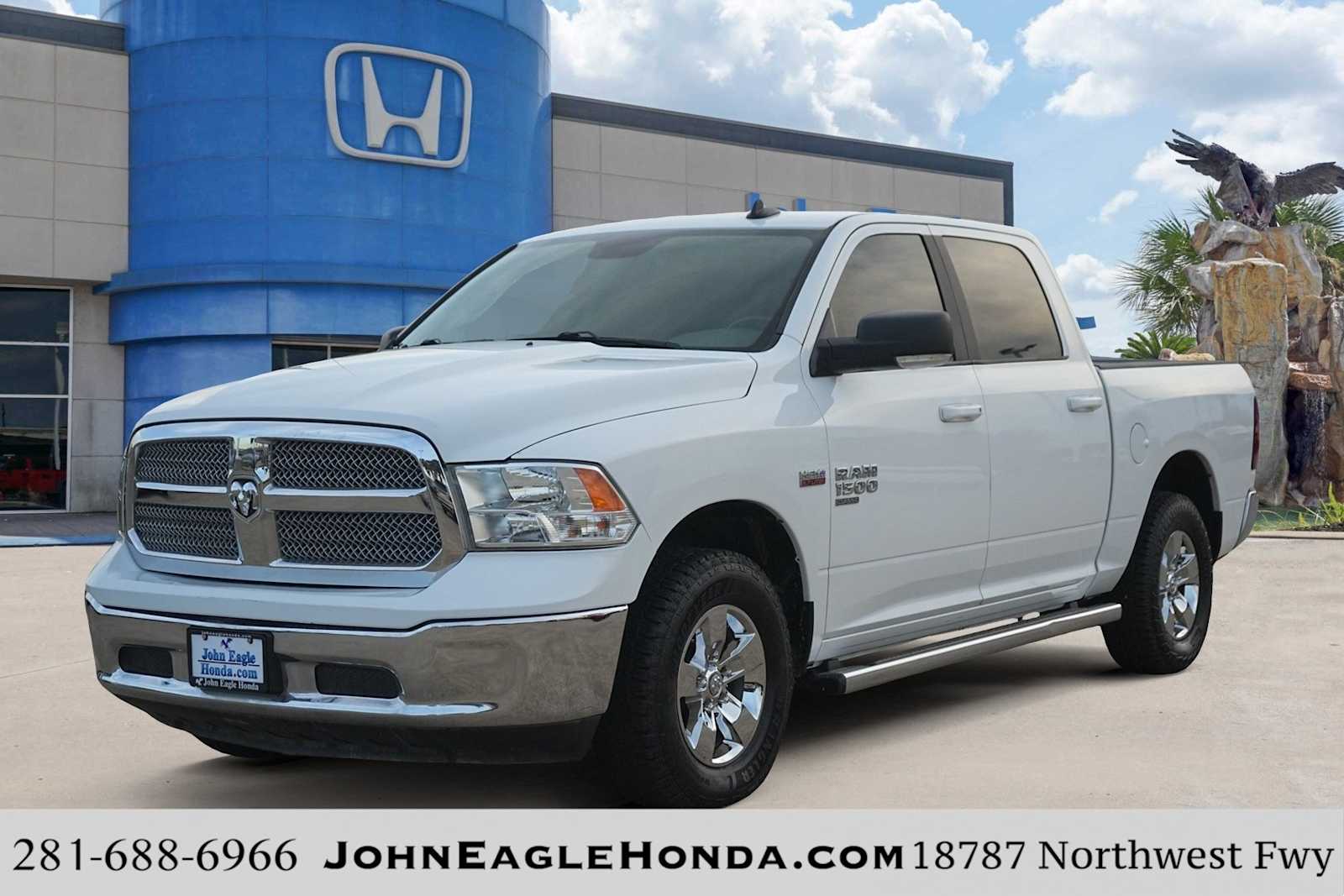 Thumbnail: 2020 RAM 1500 Classic - 1