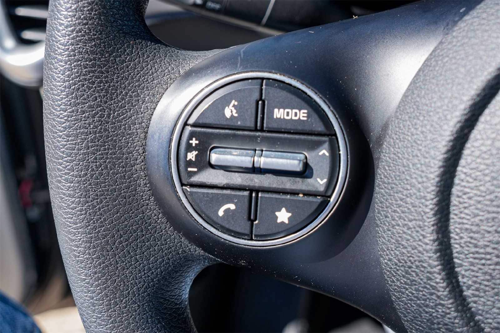 Thumbnail: 2023 Kia Soul - 25