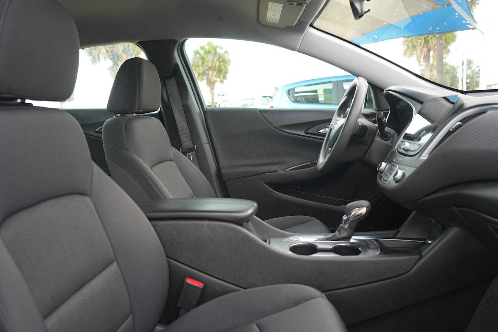 Thumbnail: 2024 Chevrolet Malibu - 15