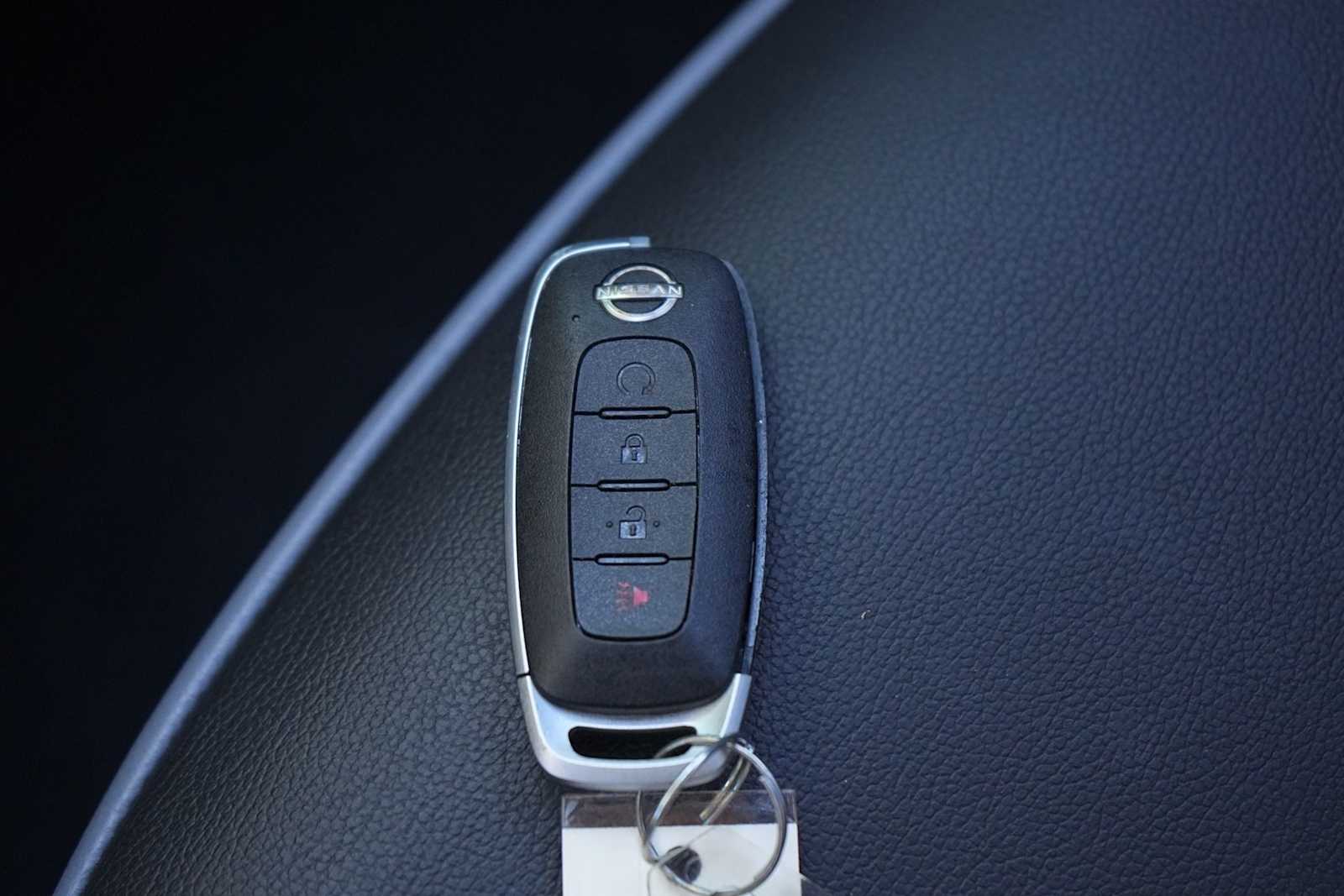 Thumbnail: 2023 Nissan Kicks - 28