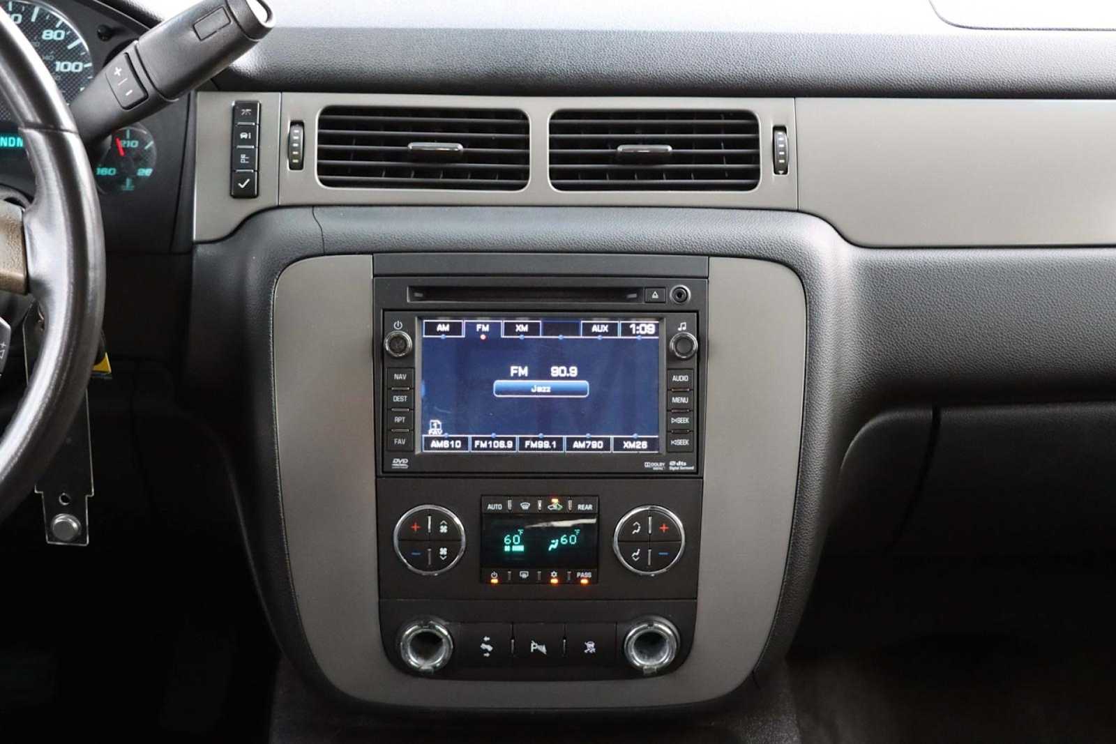 Thumbnail: 2011 Chevrolet Tahoe - 17