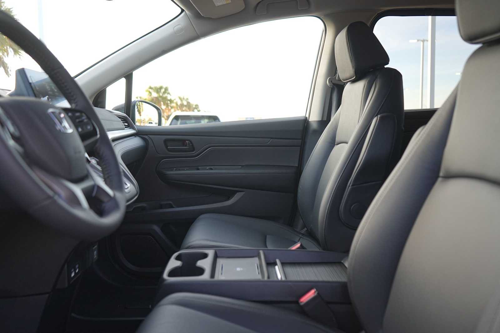 Thumbnail: 2026 Honda Odyssey - 11