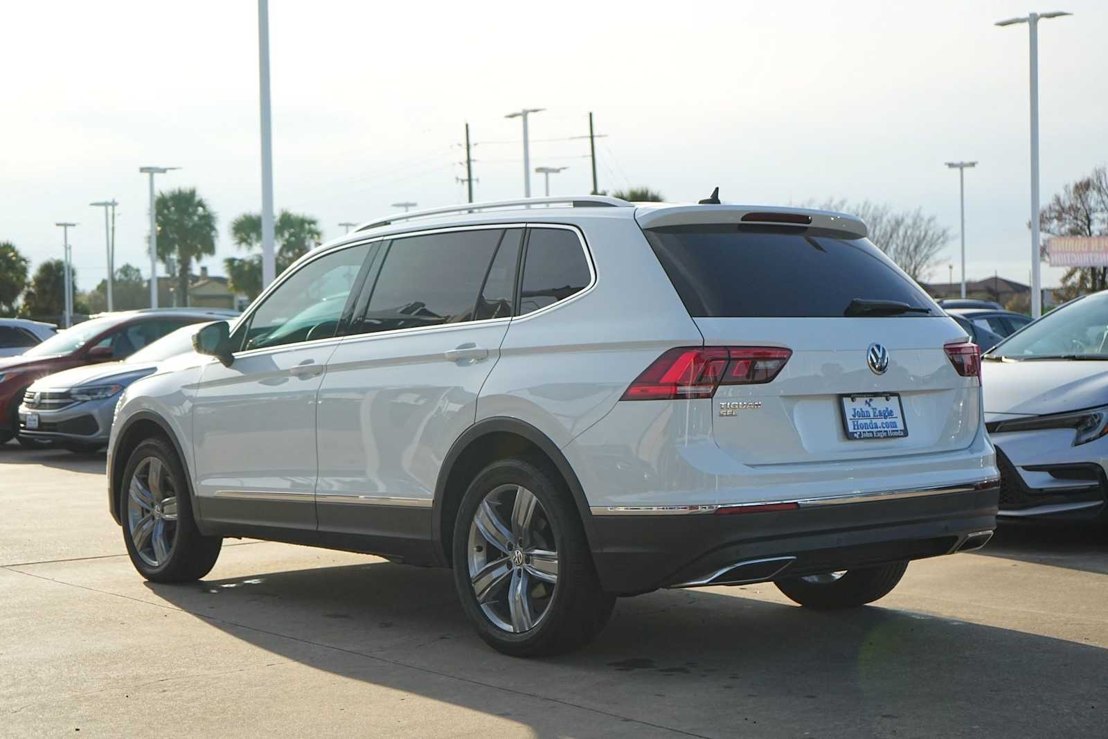 Thumbnail: 2021 Volkswagen Tiguan - 4