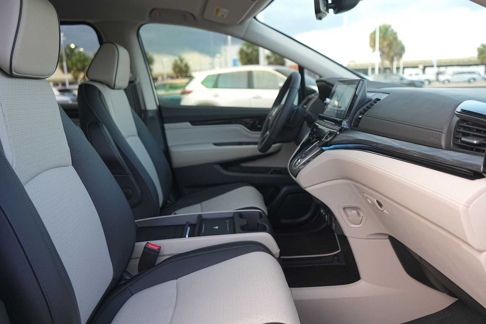 Thumbnail: 2026 Honda Odyssey - 15