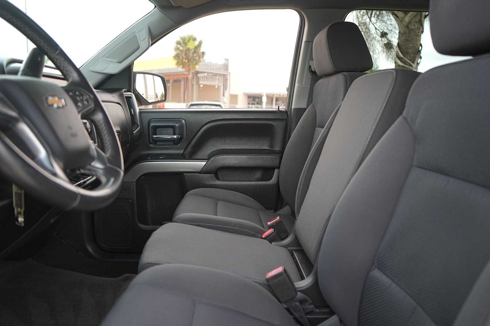 Thumbnail: 2018 Chevrolet Silverado 1500 - 10