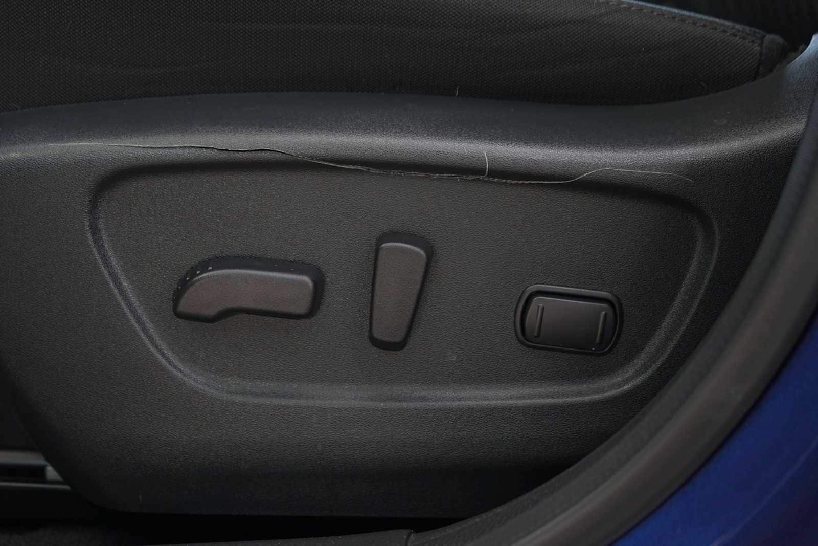 Thumbnail: 2020 Nissan Rogue - 12