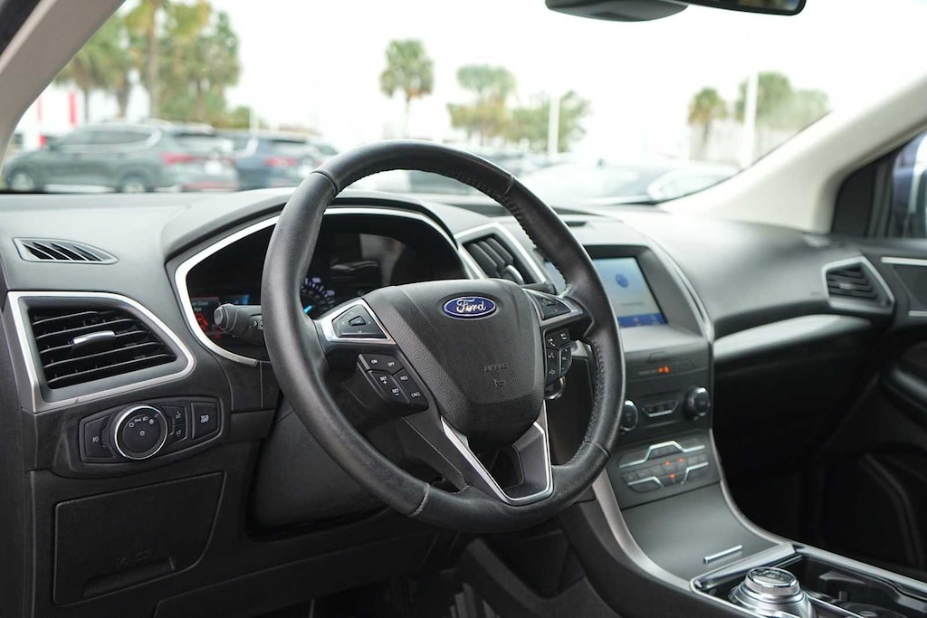 Used 2020 Ford Edge SEL SUV