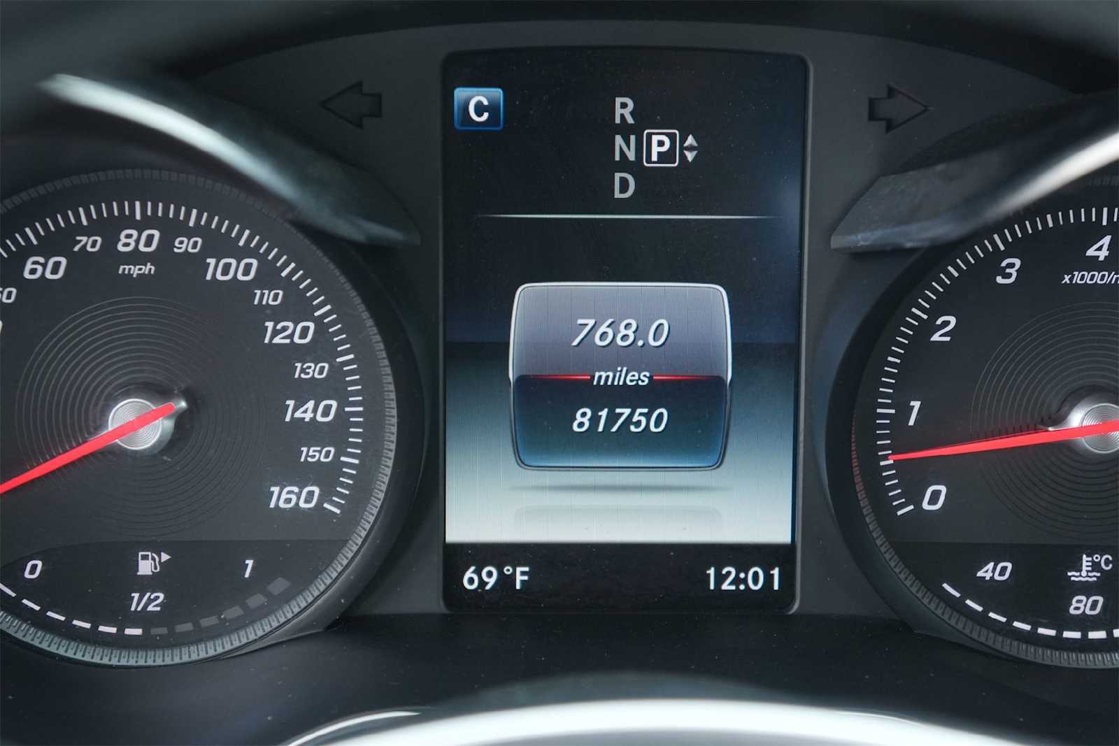 Thumbnail: 2015 Mercedes-Benz C-Class - 18