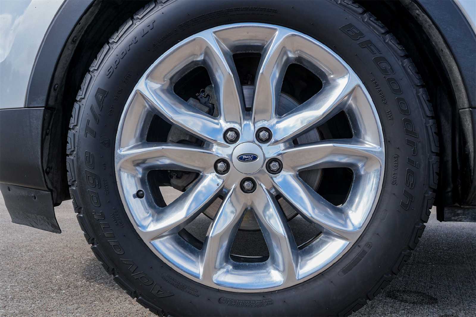 Thumbnail: 2012 Ford Explorer - 8