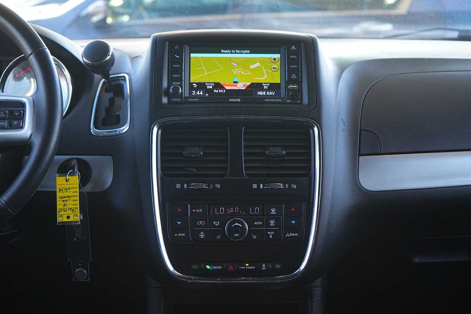 Thumbnail: 2018 Dodge Grand Caravan - 19