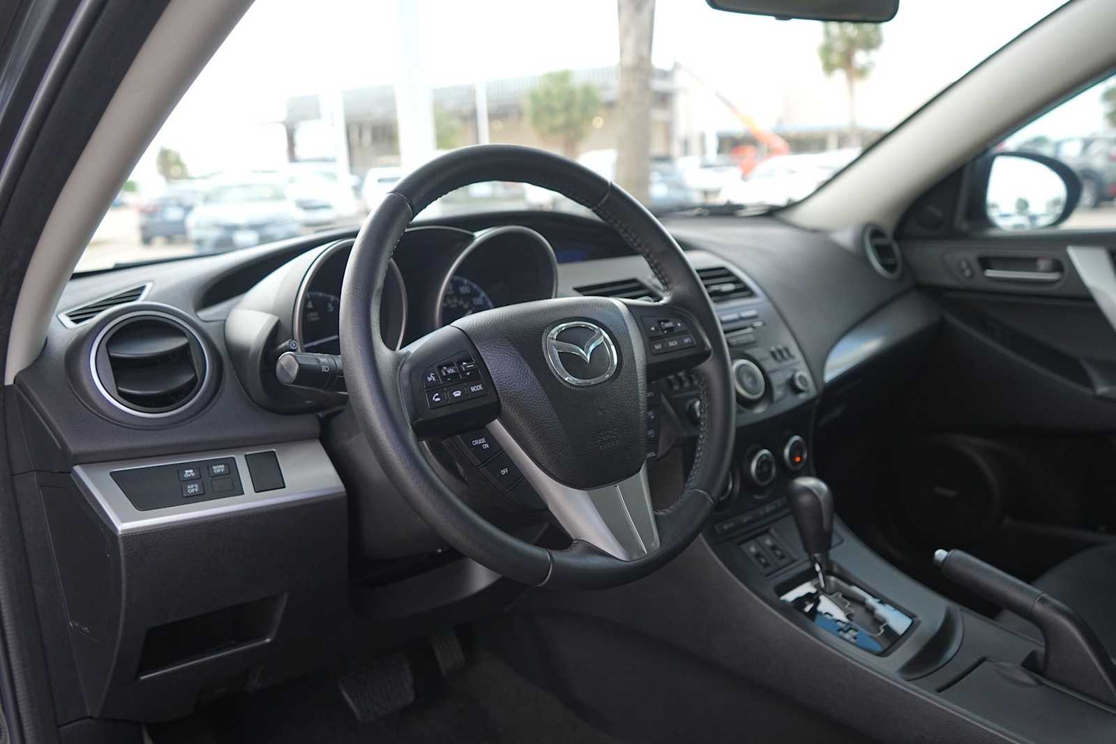 Thumbnail: 2012 Mazda Mazda3 - 2