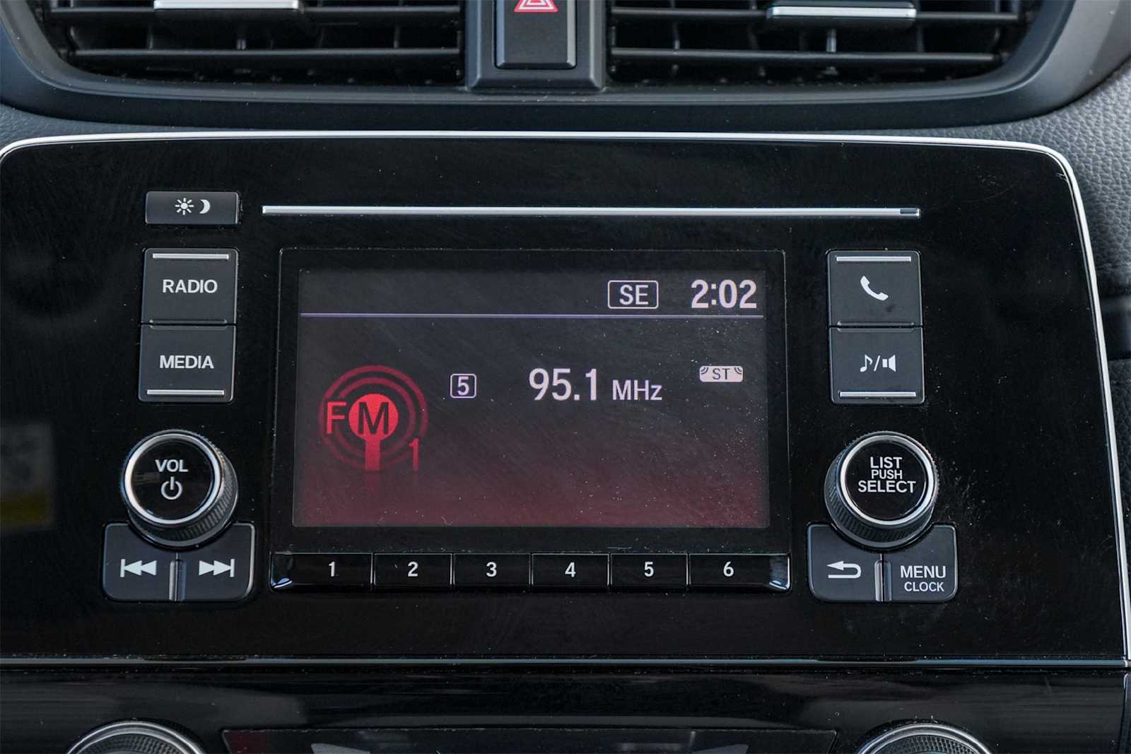 Thumbnail: 2019 Honda CR-V - 16