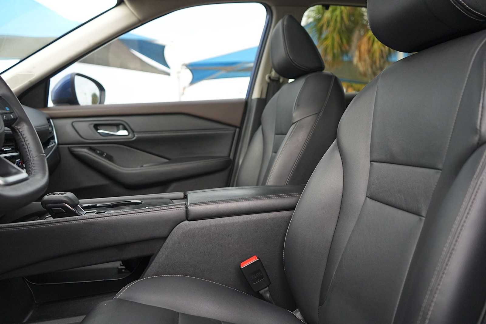 Thumbnail: 2023 Nissan Rogue - 11