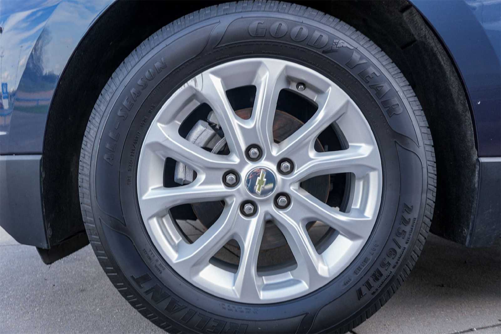 Thumbnail: 2018 Chevrolet Equinox - 8