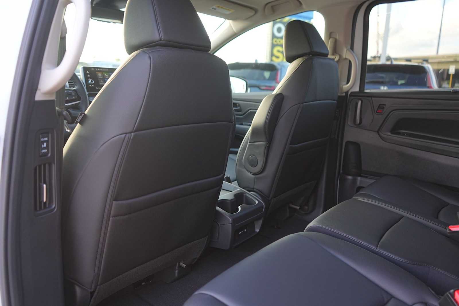 Thumbnail: 2026 Honda Odyssey - 12