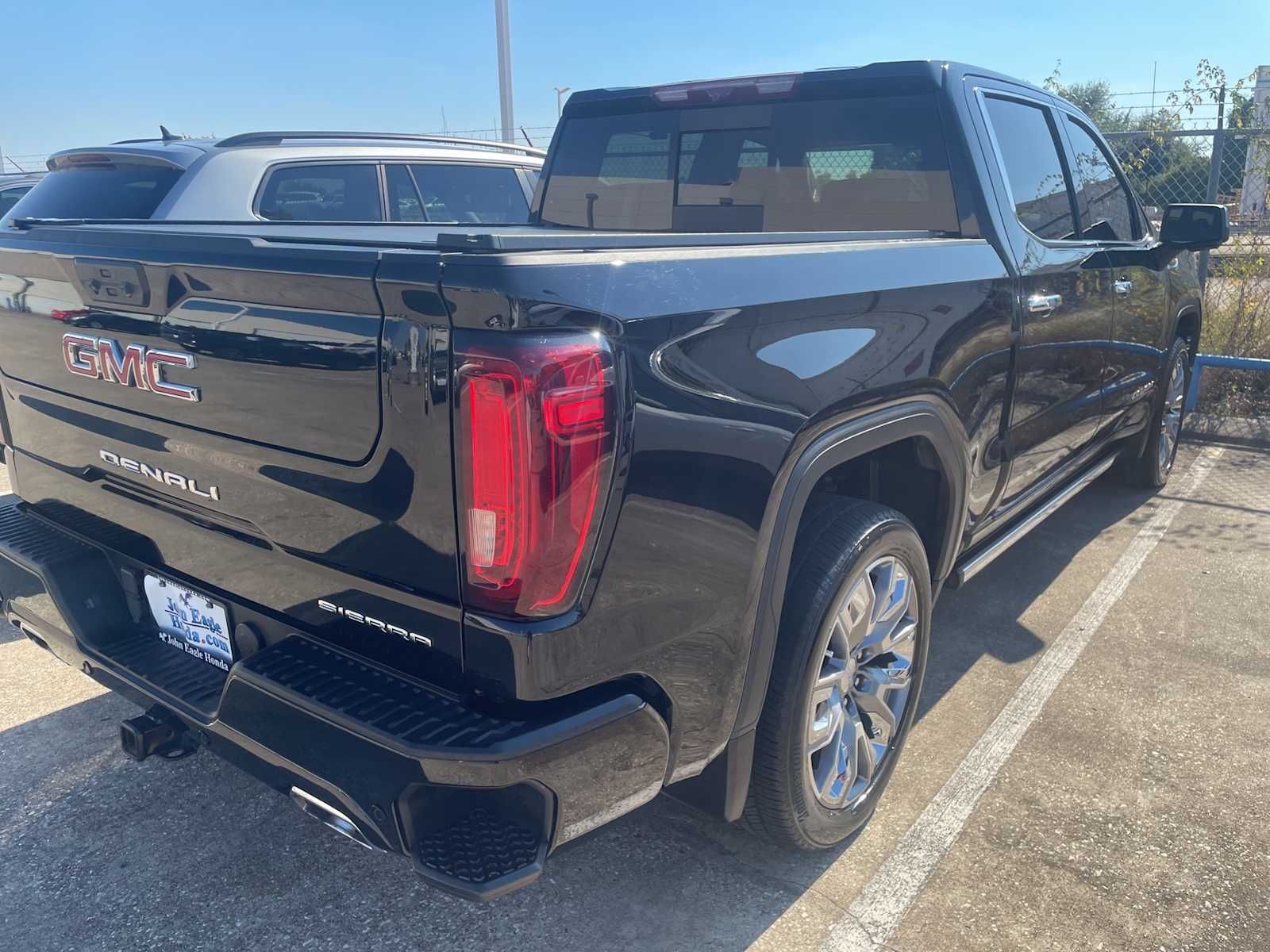 2024 Gmc Sierra 1500 Denali photo 3