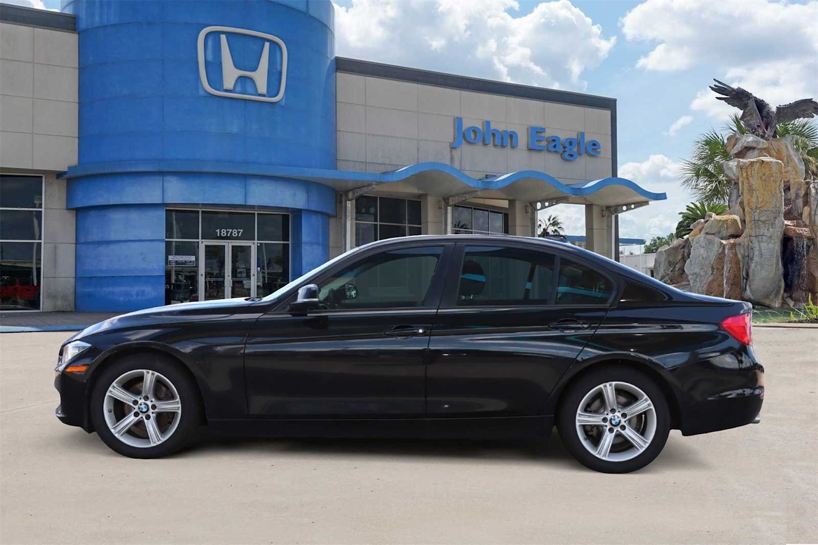 Thumbnail: 2013 BMW 3 Series - 3