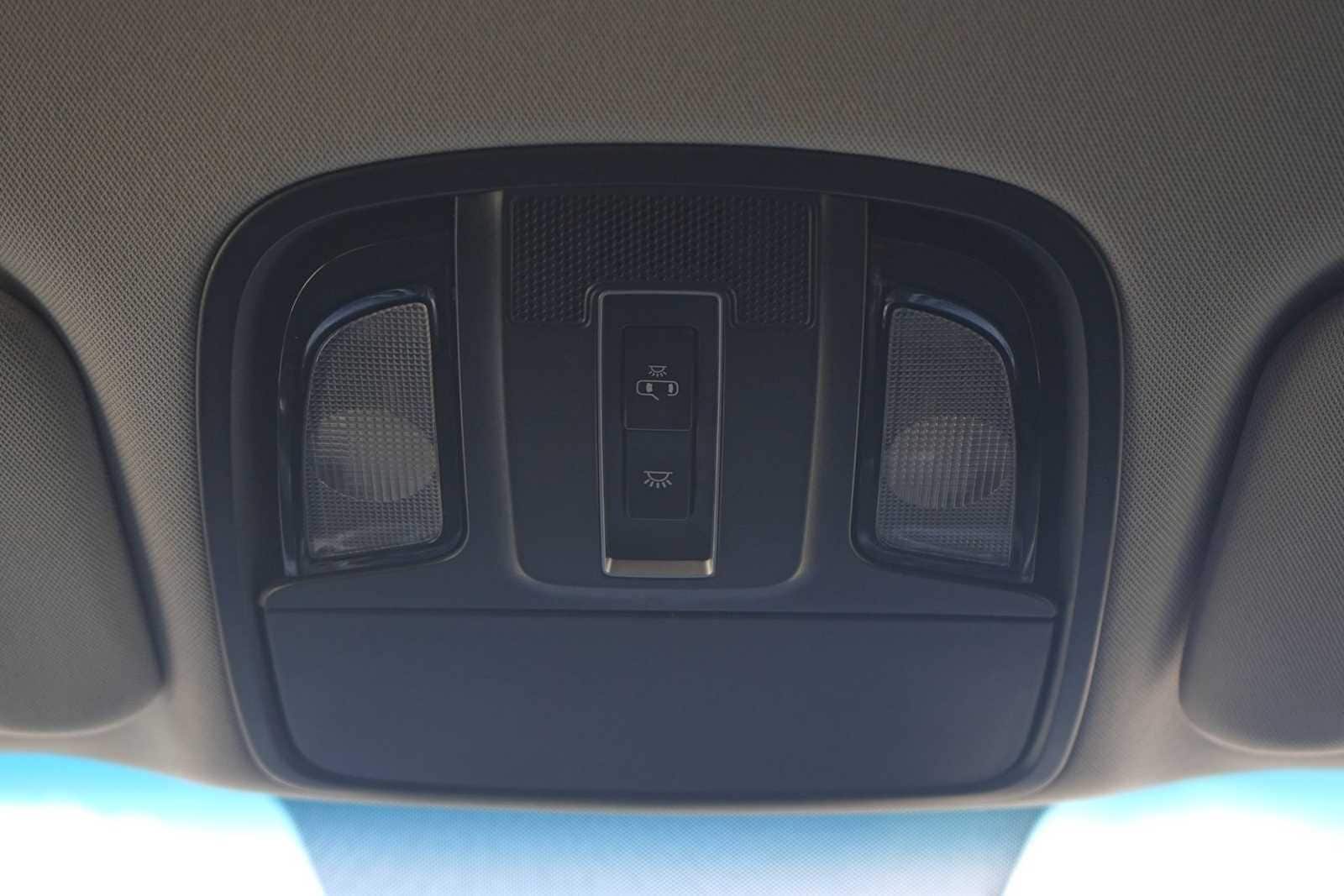 Thumbnail: 2019 Kia Sorento - 25