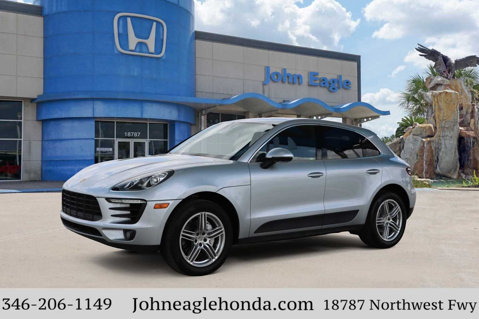 Thumbnail: 2017 Porsche Macan - 1