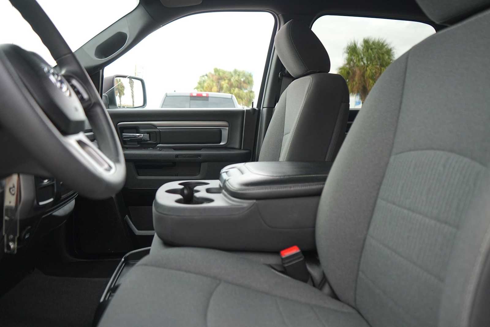 Thumbnail: 2024 RAM 1500 Classic - 11