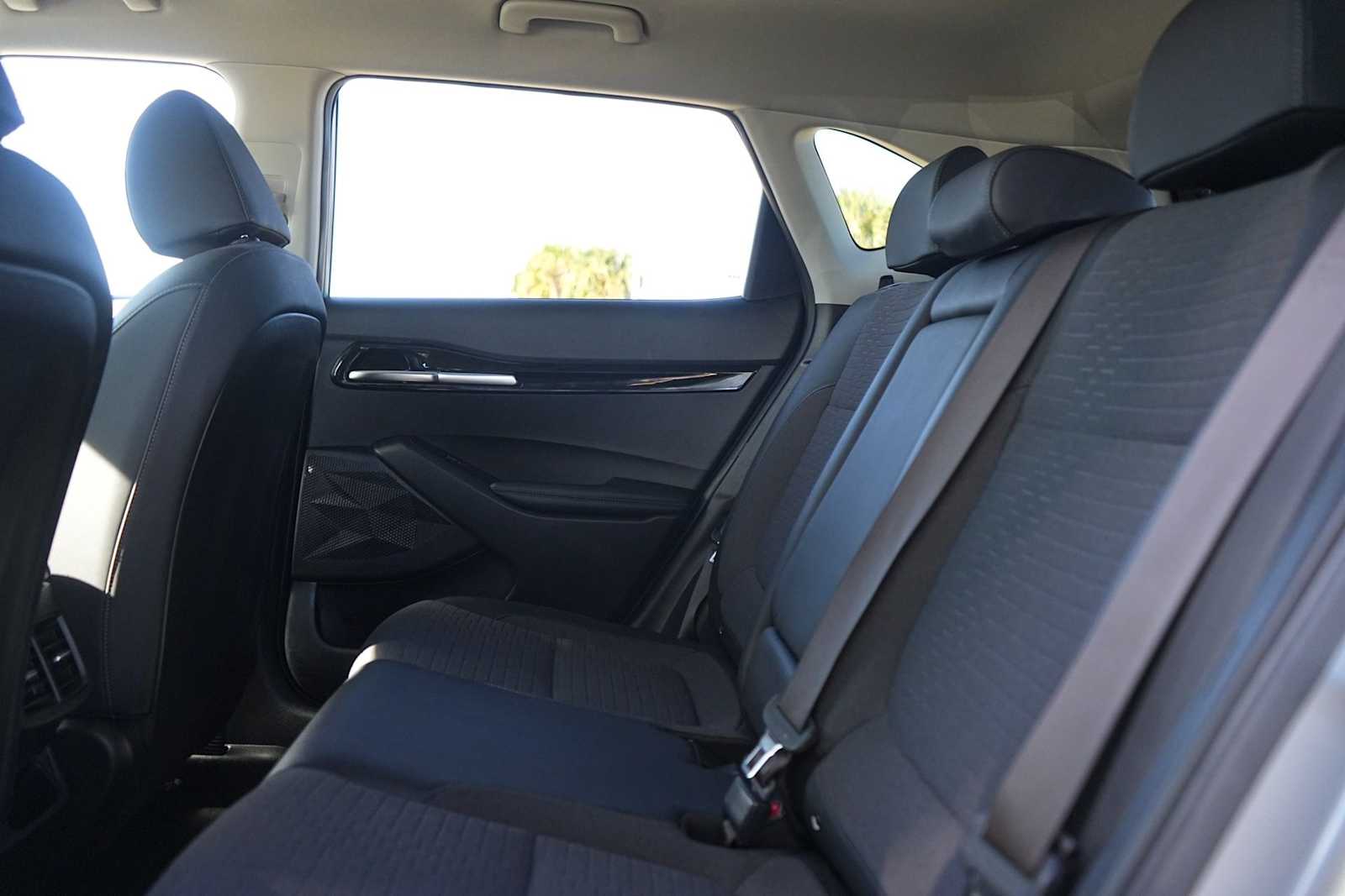 Thumbnail: 2023 Kia Seltos - 13