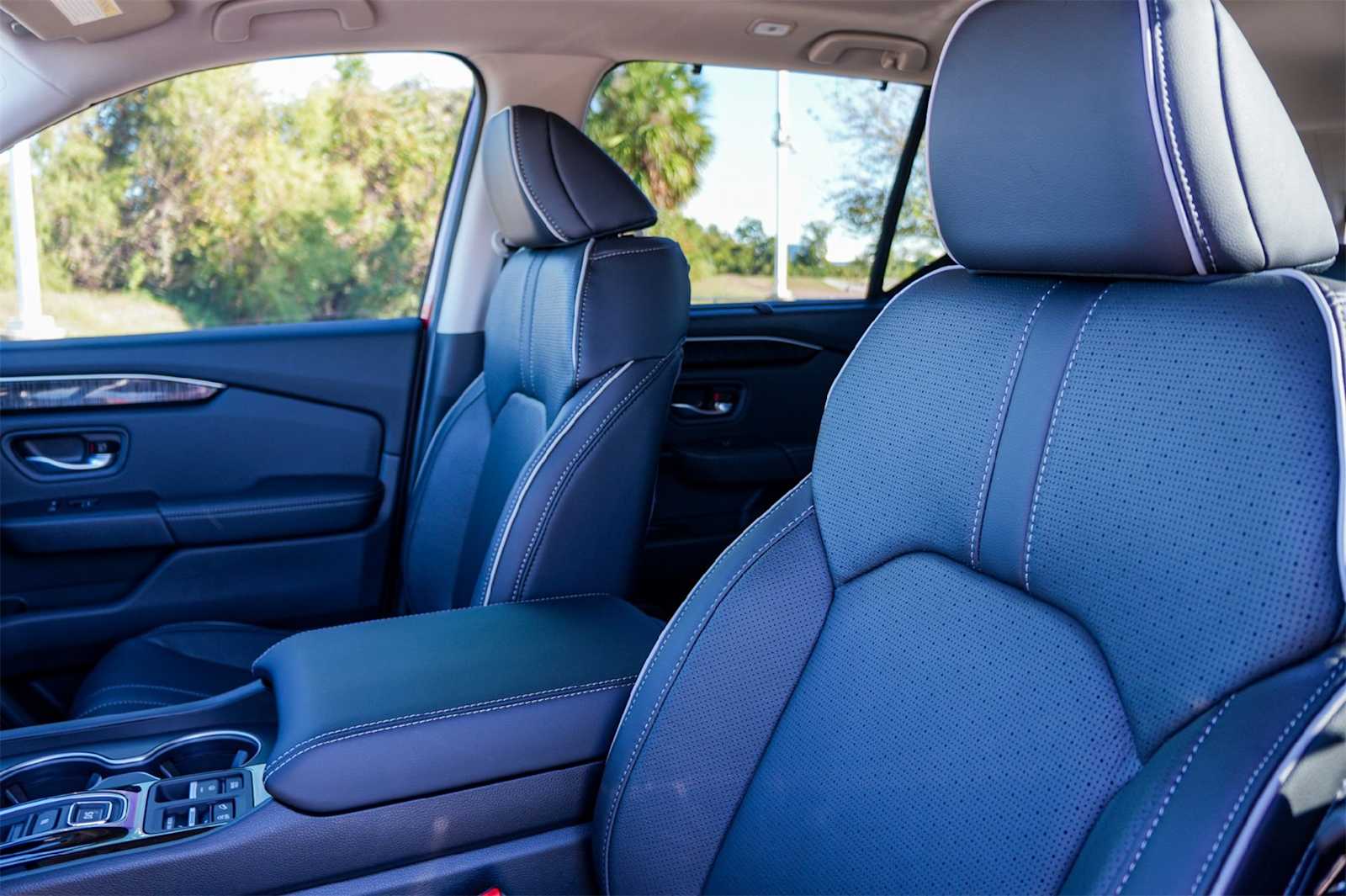 Thumbnail: 2025 Honda Pilot - 11