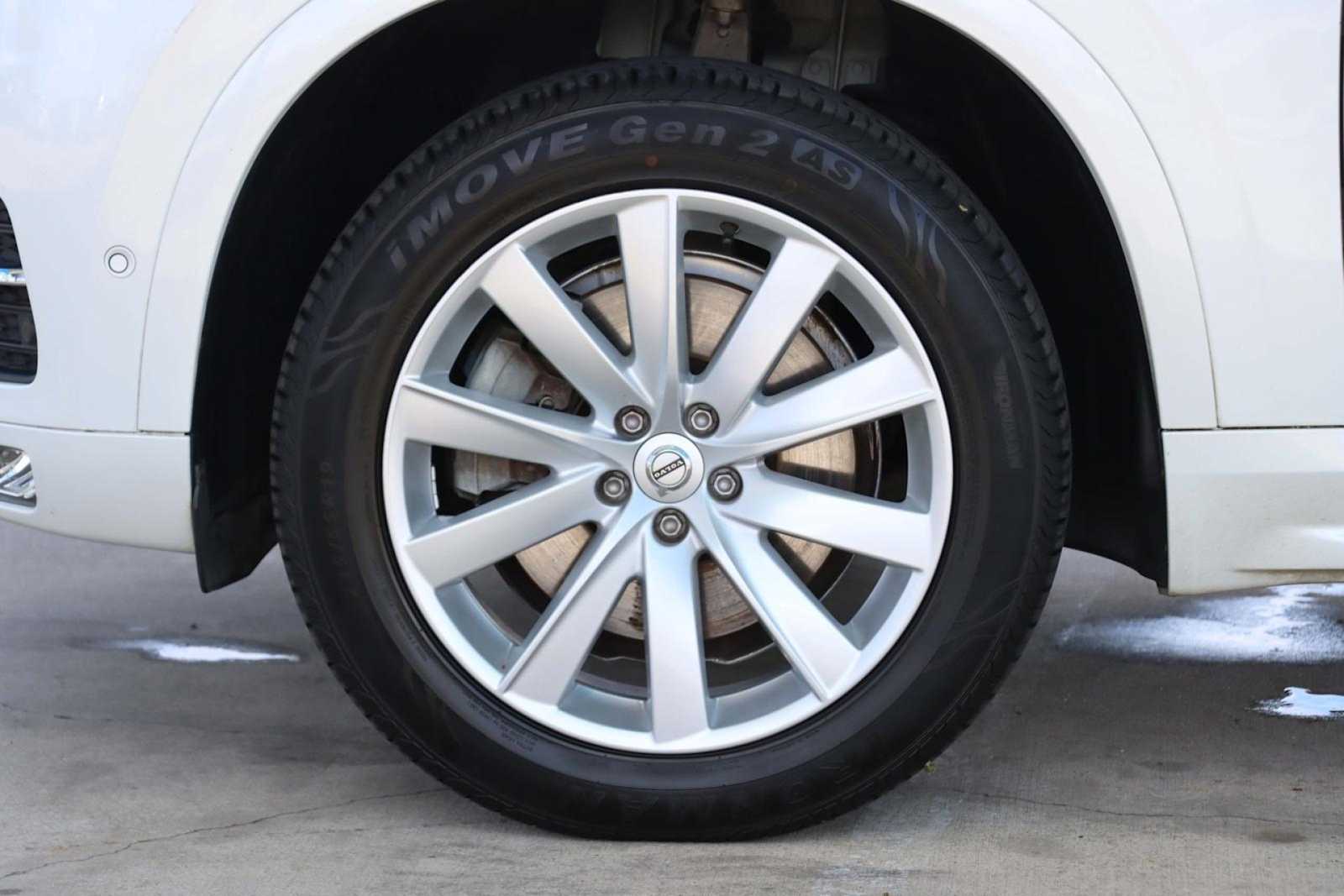 Thumbnail: 2019 Volvo XC90 - 8
