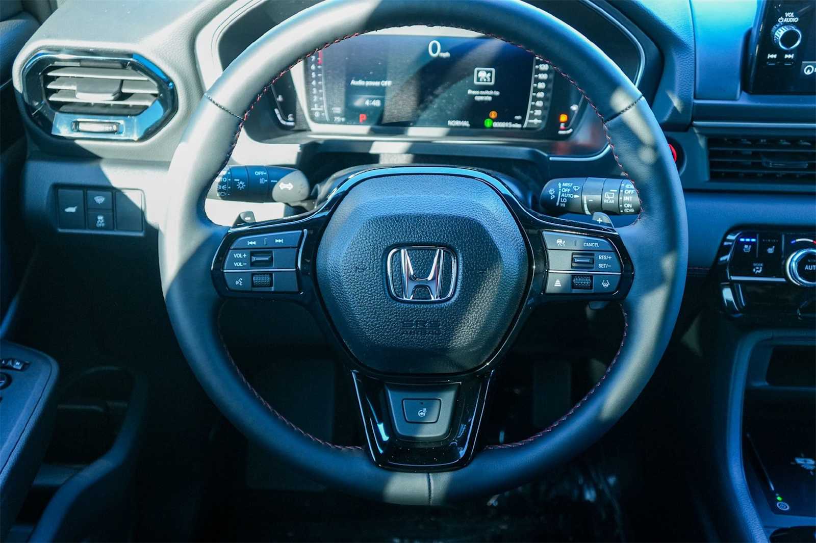 Thumbnail: 2025 Honda Pilot - 15