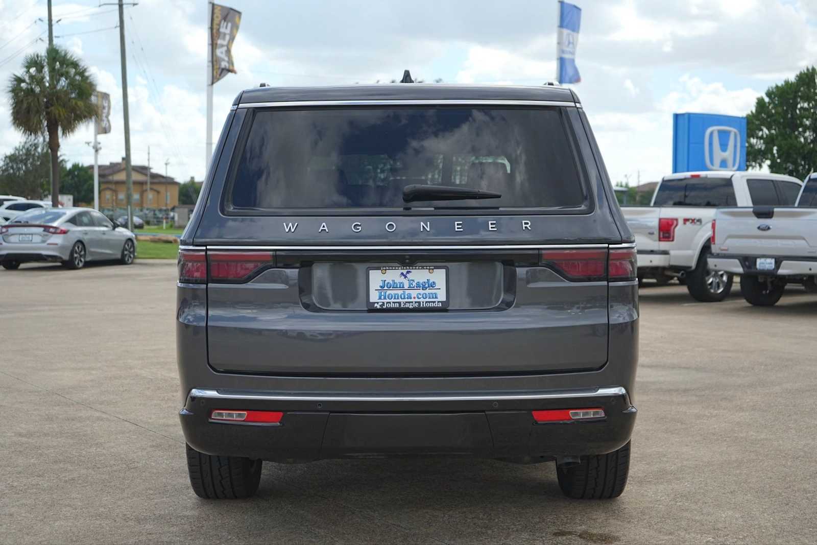 Thumbnail: 2024 Jeep Wagoneer - 4