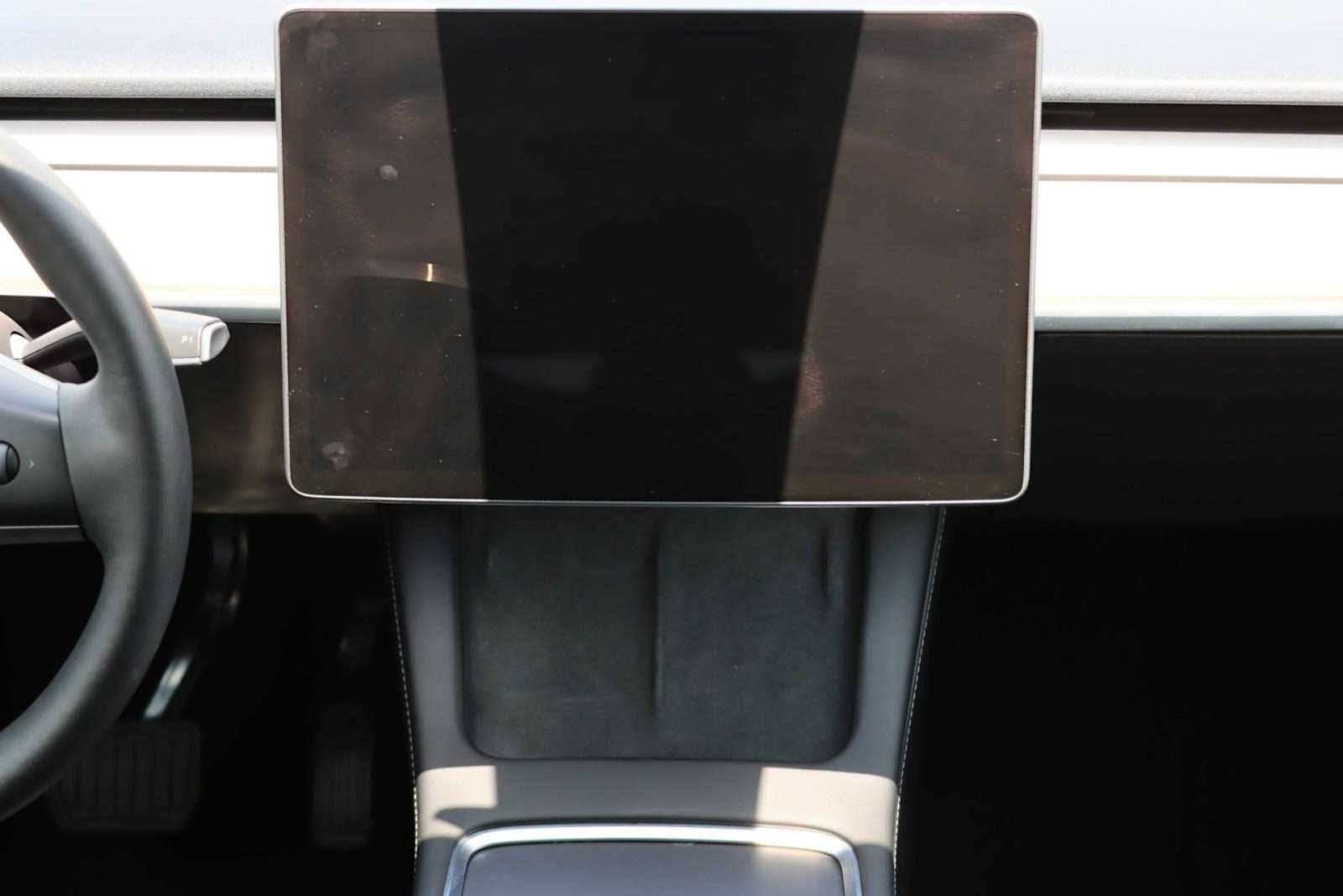 Thumbnail: 2023 Tesla Model Y - 18