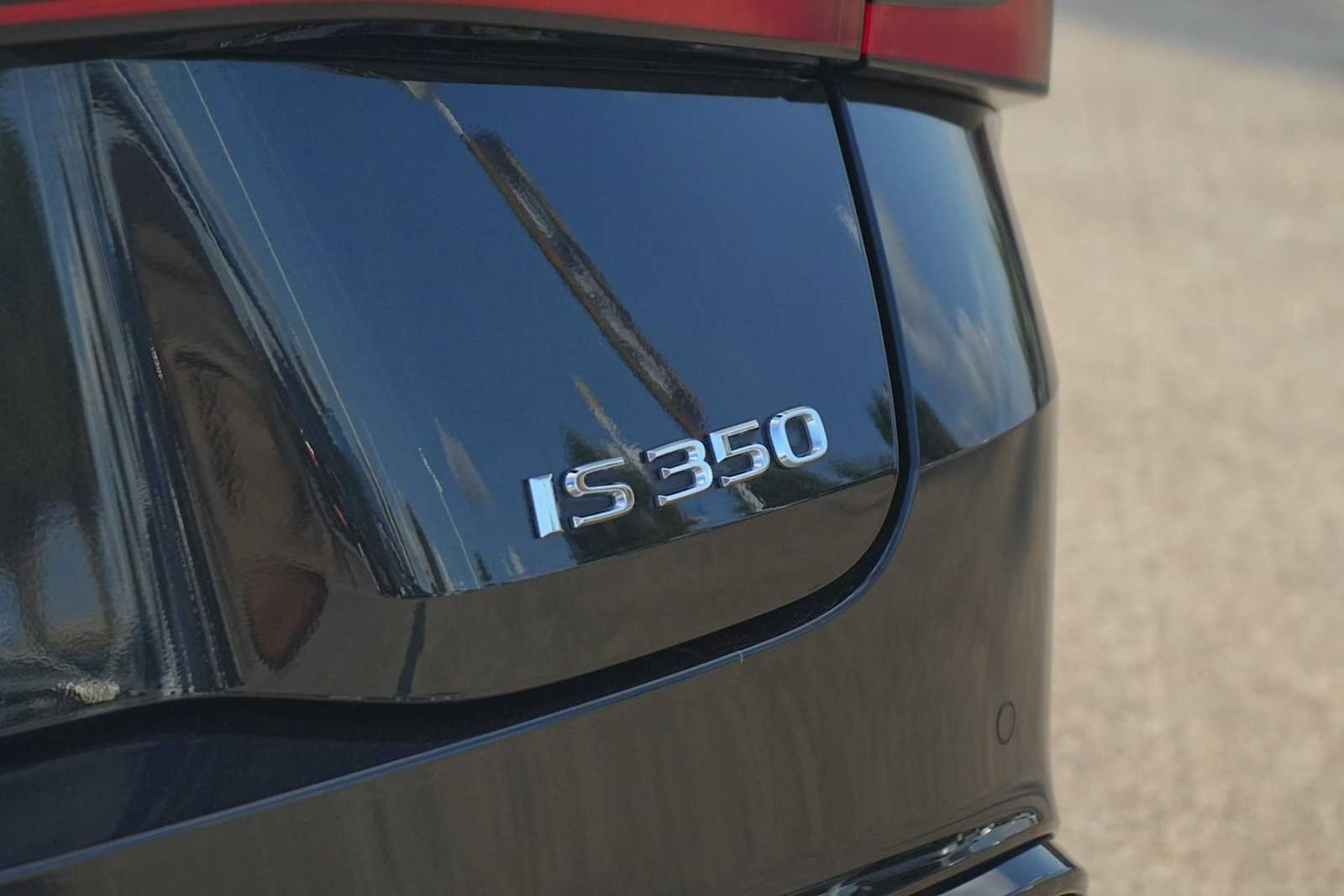 Thumbnail: 2024 Lexus IS - 8