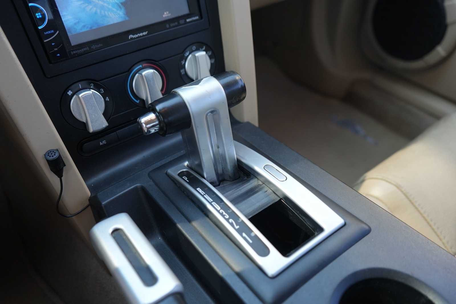 Thumbnail: 2007 Ford Mustang - 17