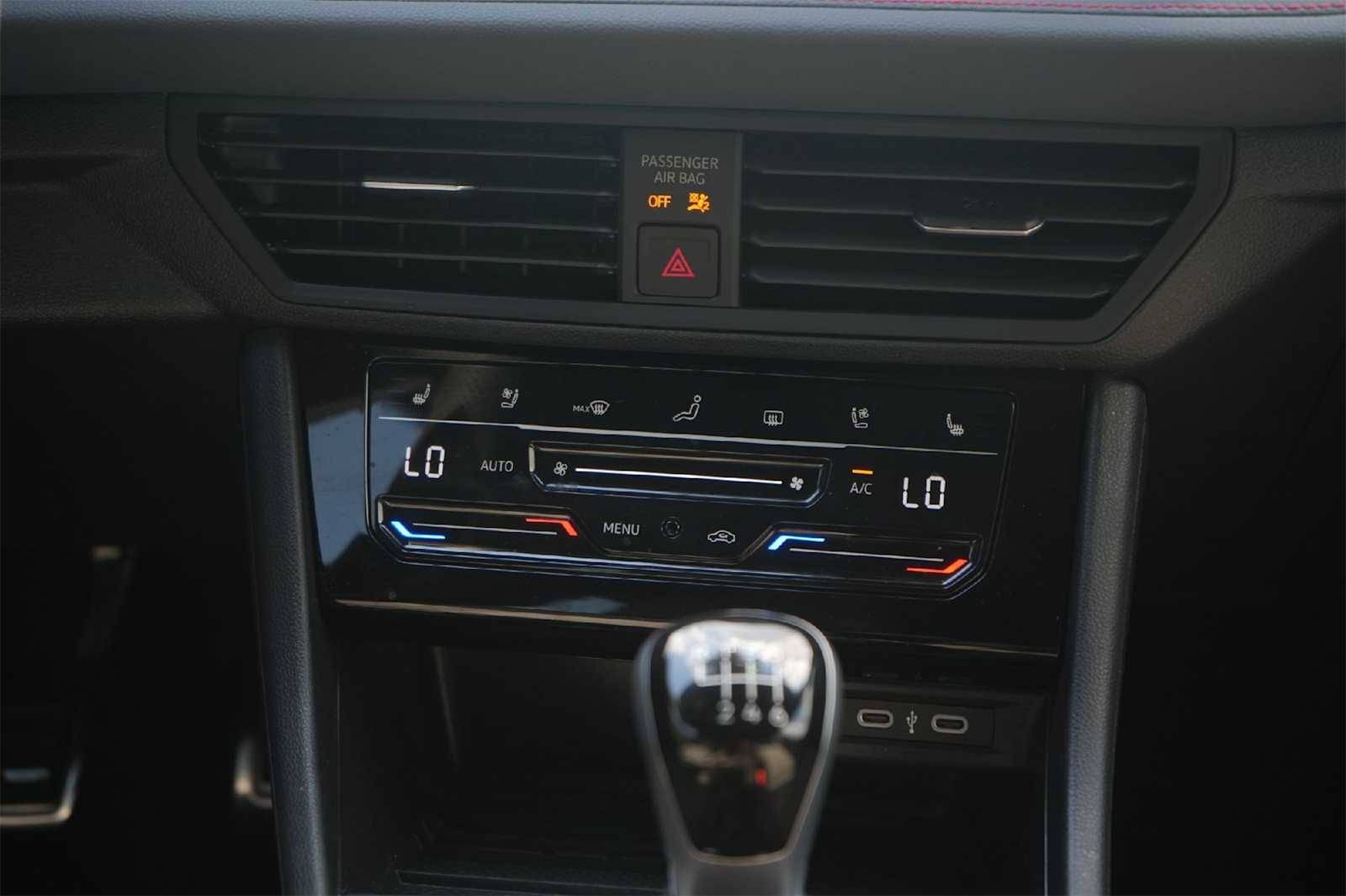 Thumbnail: 2025 Volkswagen Jetta - 26