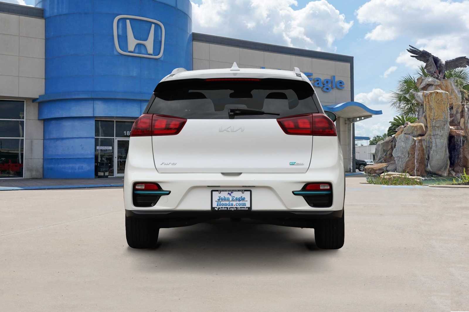 2022 Kia Niro S 5