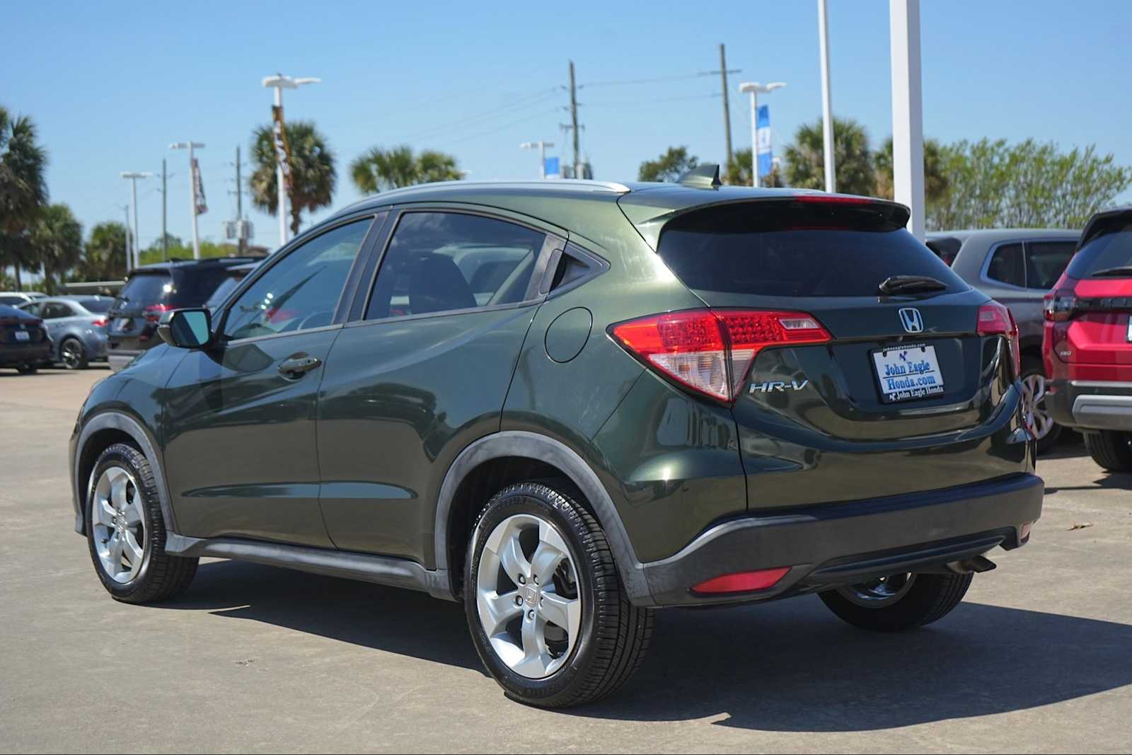 Thumbnail: 2017 Honda HR-V - 4