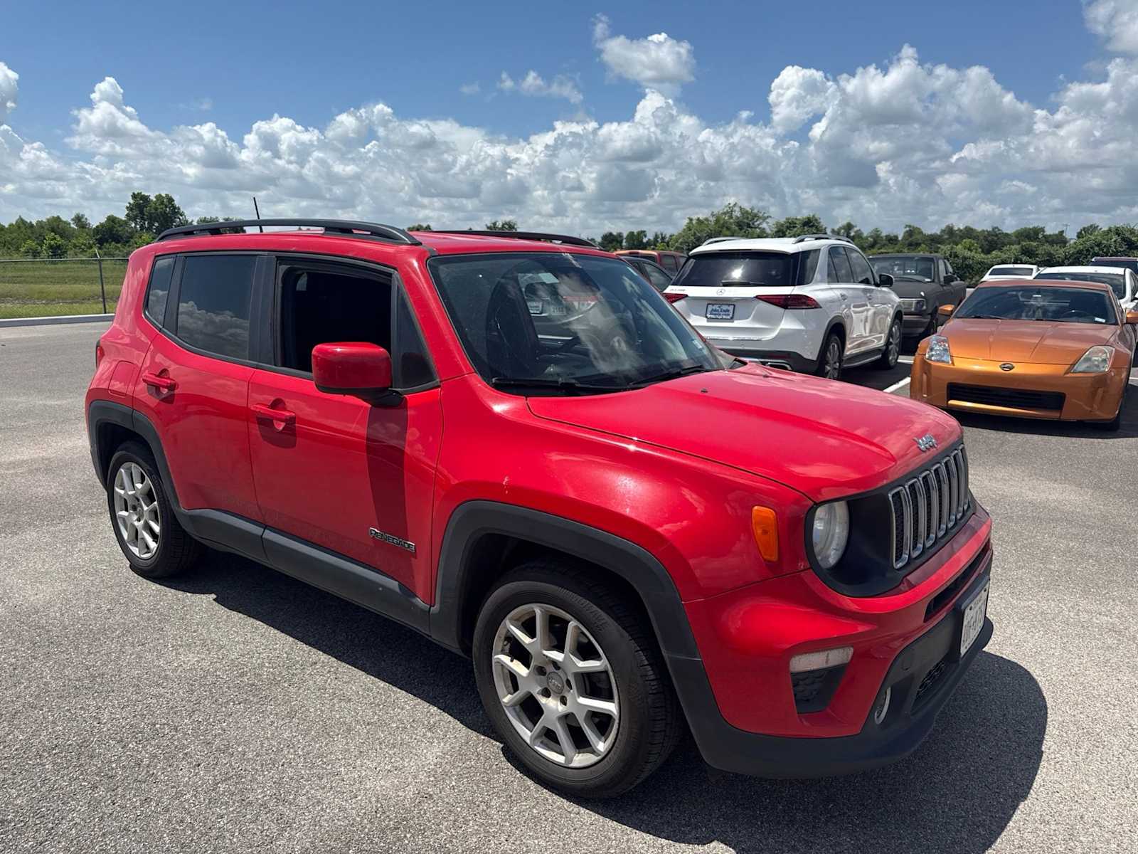 Thumbnail: 2019 Jeep Renegade - 4