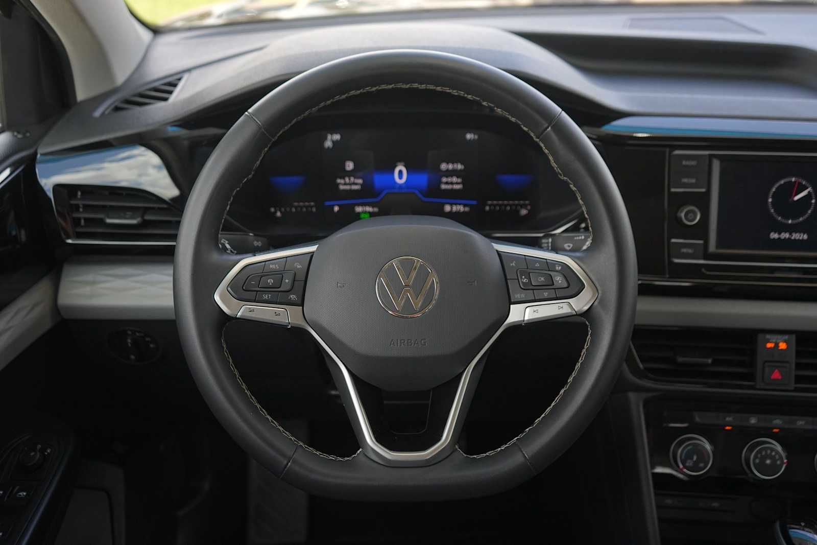 Thumbnail: 2024 Volkswagen Taos - 15