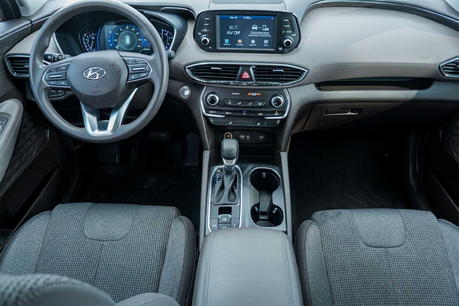 Thumbnail: 2020 Hyundai Santa Fe - 10