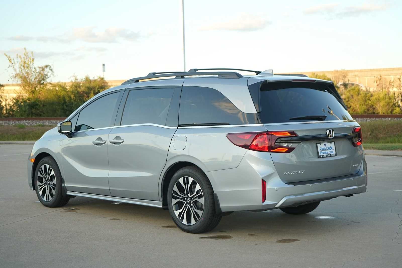 Thumbnail: 2026 Honda Odyssey - 4