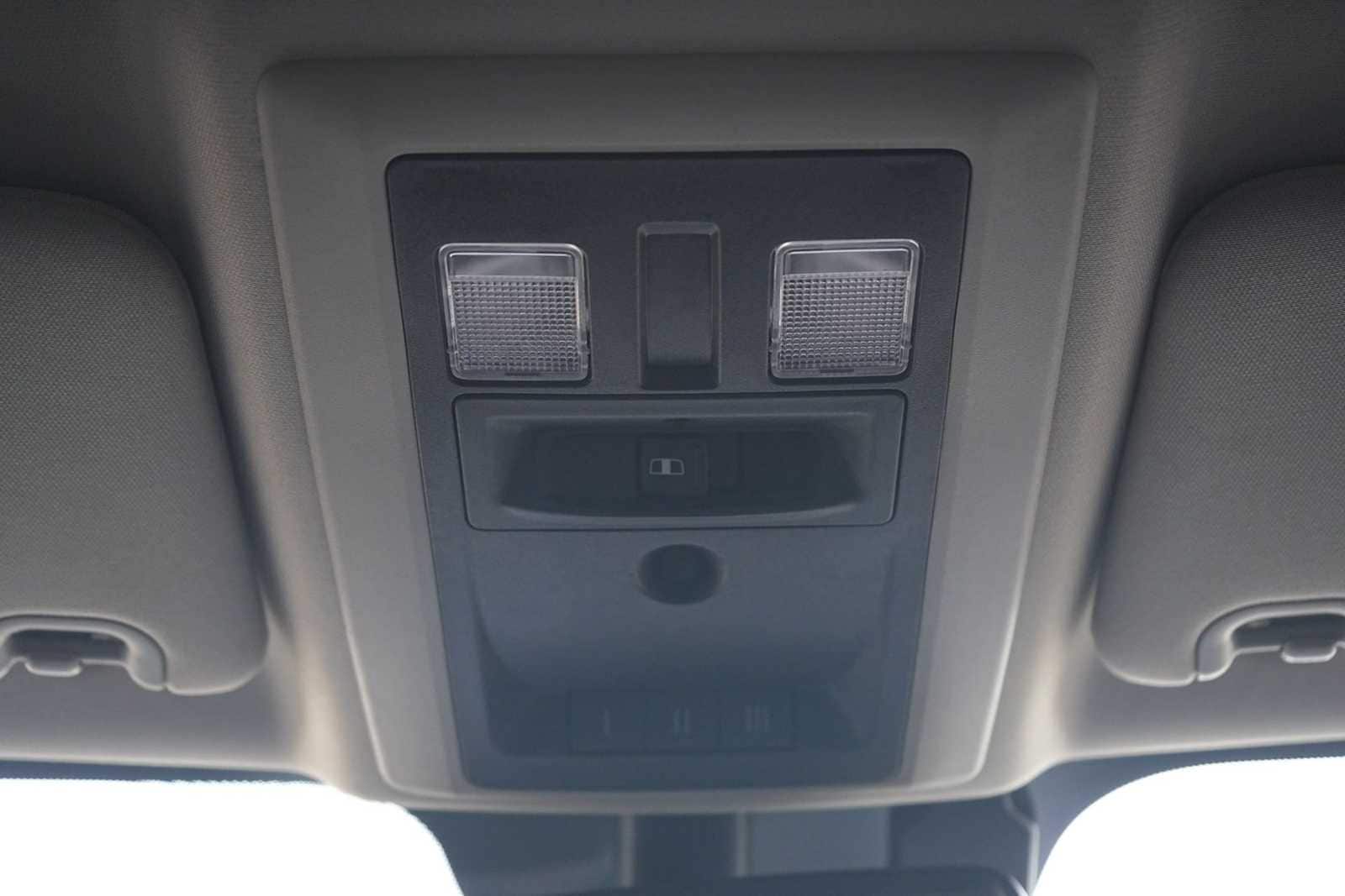 Thumbnail: 2020 RAM 1500 Classic - 25