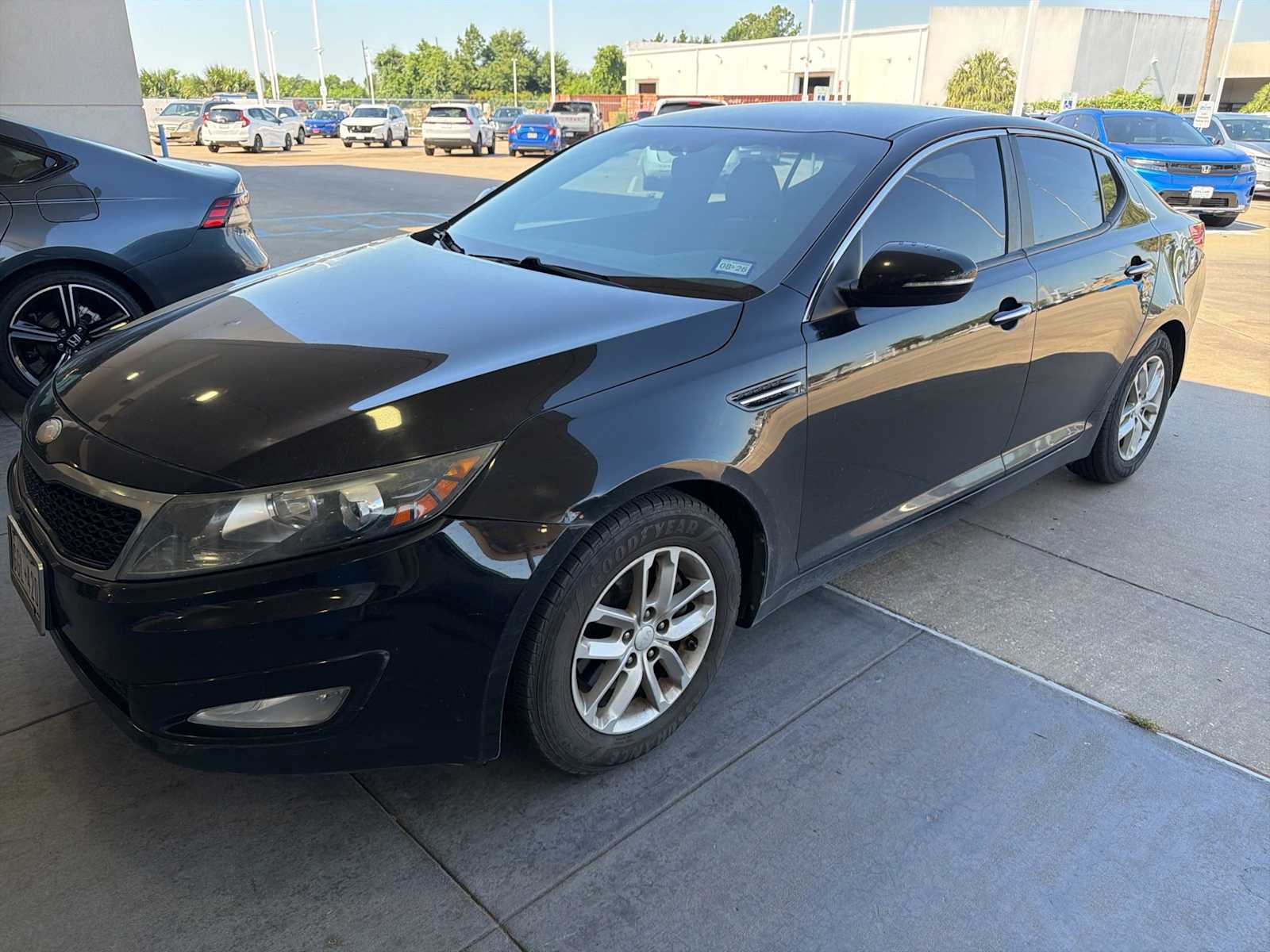 Thumbnail: 2013 Kia Optima - 2